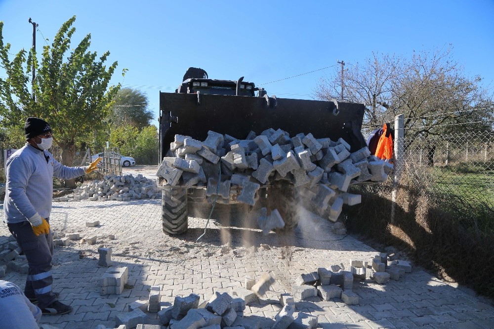 umurlu mahallesinde yol yapim calismalari suruyor 2 geHVT7fQ Umurlu Mahallesi’nde yol yapım çalışmaları sürüyor