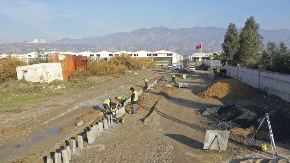 aydin buyuksehir belediyesi astisin yollarini yeniliyor 5 brYhscgB Aydın Büyükşehir Belediyesi ASTİS’in yollarını yeniliyor