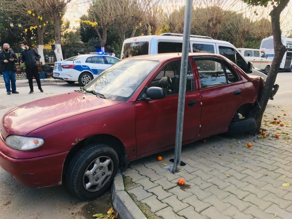 aydinda trafik kazasi 3 yarali 1 jmi5XSQ4 Aydın’da trafik kazası: 3 yaralı