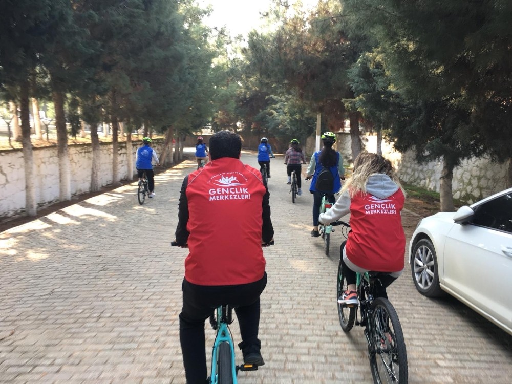 aydinli genclerden vefa ornegi 1 1CgAC14E Aydınlı gençlerden vefa örneği