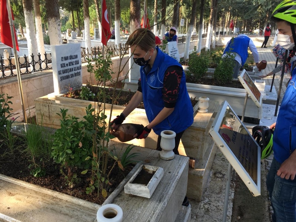 aydinli genclerden vefa ornegi 3 VyzeIIz9 Aydınlı gençlerden vefa örneği