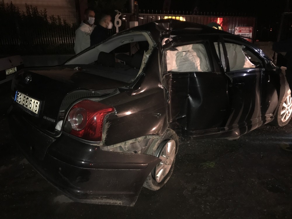 ayni kavsak farkli kaza 1 agir yarali 4 YOF11IJL Aynı kavşak farklı kaza: 1 ağır yaralı