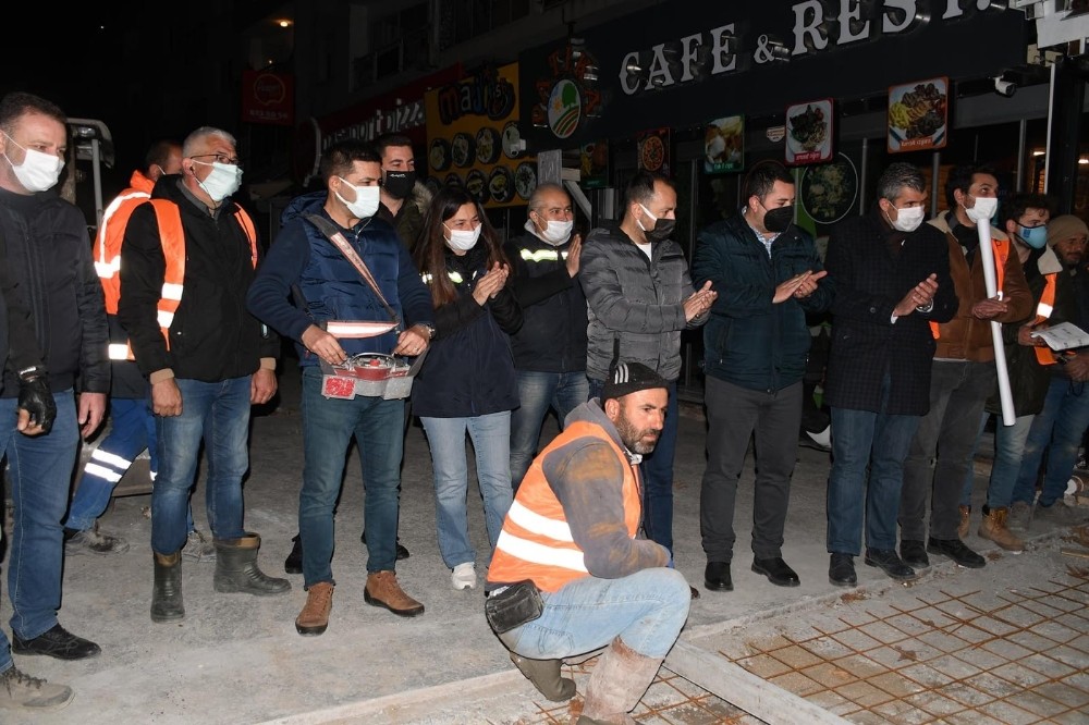 baskan gunel gece mesaisi yapan personele sicak corba ikram etti 3 Başkan Günel, gece mesaisi yapan personele sıcak çorba ikram etti