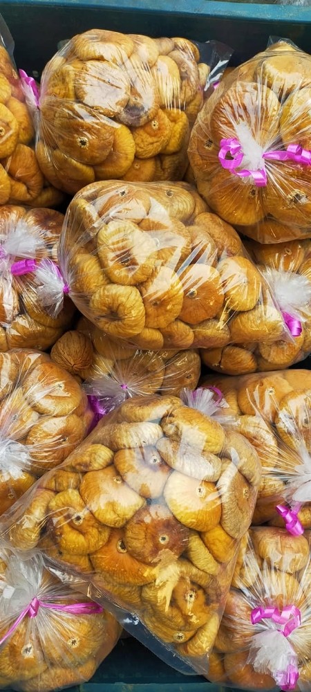 bu tezgahtaki urunlerin hepsi sifa deposu 3 LSAavvWf Bu tezgahtaki ürünlerin hepsi şifa deposu