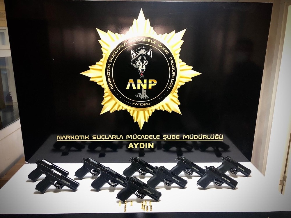 cephanelik gibi otomobil polise takildi 1 kT4qsPVy Cephanelik gibi otomobil polise takıldı