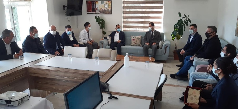 didim devlet hastanesine aydin su urunleri ureticileri birliginden solunum cihazi bagisi 1 qN2Y43X5 Didim Devlet Hastanesi’ne Aydın Su Ürünleri Üreticileri Birliği’nden solunum cihazı bağışı