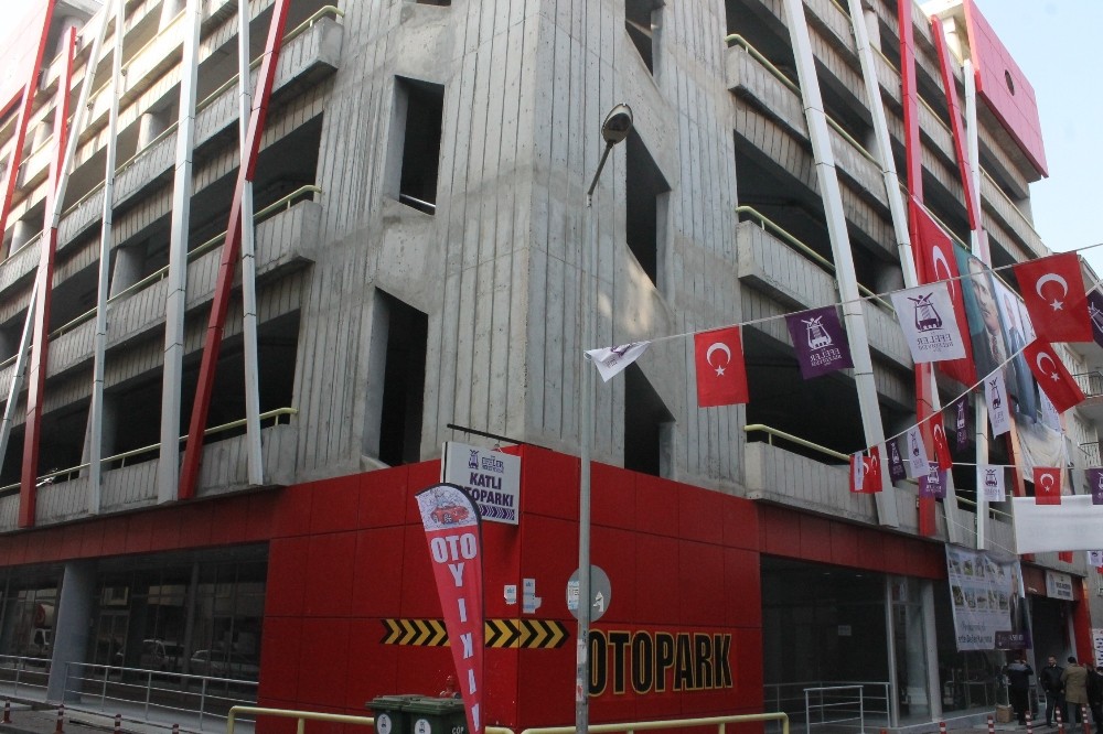 efeler katli otoparkina kavustu 1 4ctI2JVZ Efeler, katlı otoparkına kavuştu
