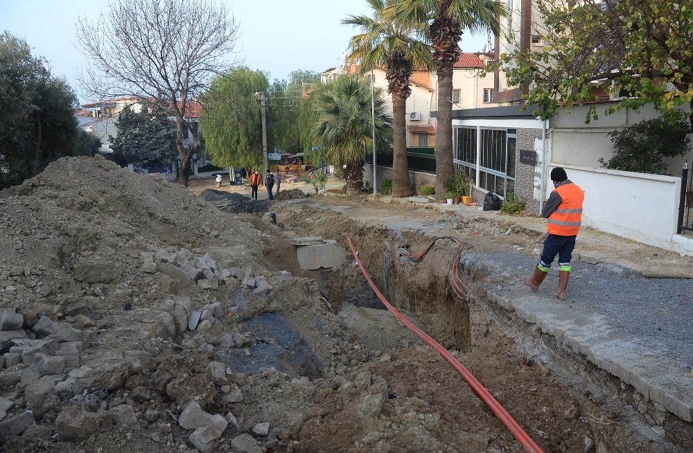 enver reis caddesinin alt ve ust yapisi yenileniyor 5 PJlpNknt Enver Reis Caddesi’nin alt ve üst yapısı yenileniyor