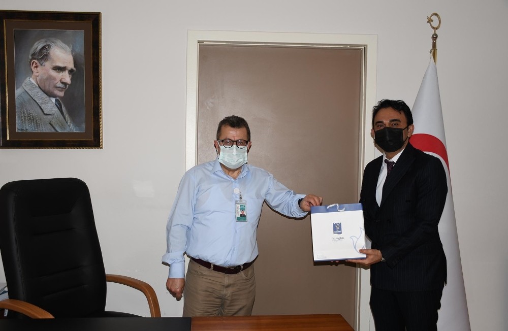 kusadasi belediyesinden salgin savascilarina yeni yil hediyesi 1 YjKtSNBB Kuşadası Belediyesi’nden salgın savaşçılarına yeni yıl hediyesi