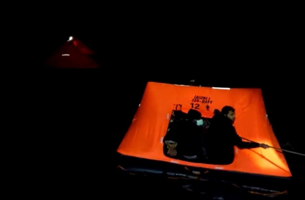 kusadasi korfezinde 72 duzensiz gocmen kurtarildi 1 yk36Clb7 Kuşadası Körfezi’nde 72 düzensiz göçmen kurtarıldı