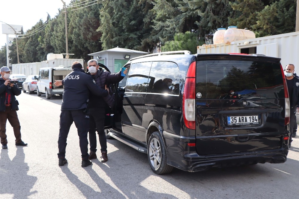Kuşadası’na giriş ve çıkışlar kontrol altına alındı 1 kusadasina giris ve cikislar kontrol altina alindi 1 Kuşadası’na giriş ve çıkışlar kontrol altına alındı