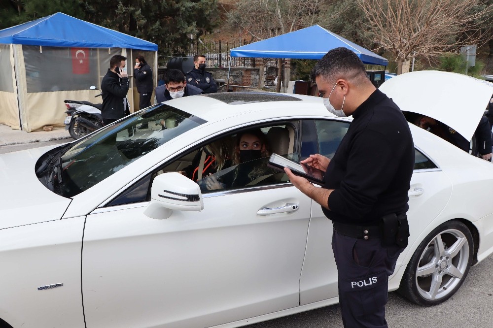 Kuşadası’na giriş ve çıkışlar kontrol altına alındı 3 kusadasina giris ve cikislar kontrol altina alindi 3 Kuşadası’na giriş ve çıkışlar kontrol altına alındı