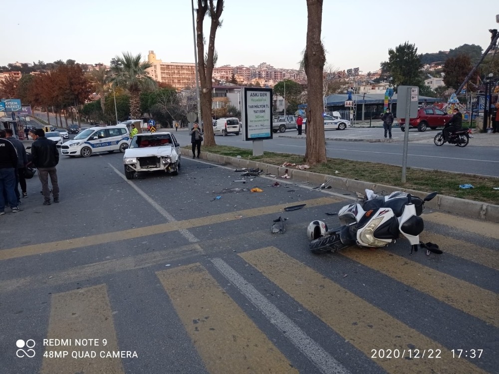 kusadasinda motosiklet ile otomobil carpisti1 agir yarali 1 3WVk9PGZ Kuşadası’nda motosiklet ile otomobil çarpıştı:1 ağır yaralı