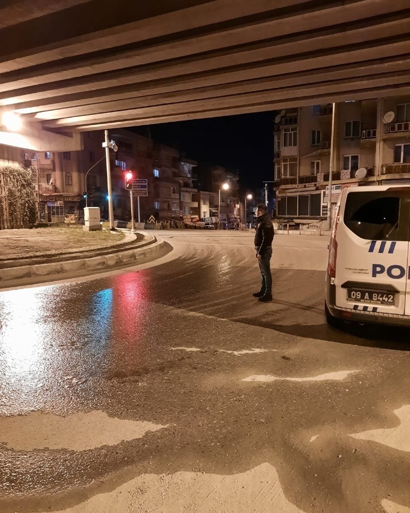 kusadasinda polis ve jandarmadan yilbasi denetimi 2 pbfZ6NtC Kuşadası’nda polis ve jandarmadan yılbaşı denetimi
