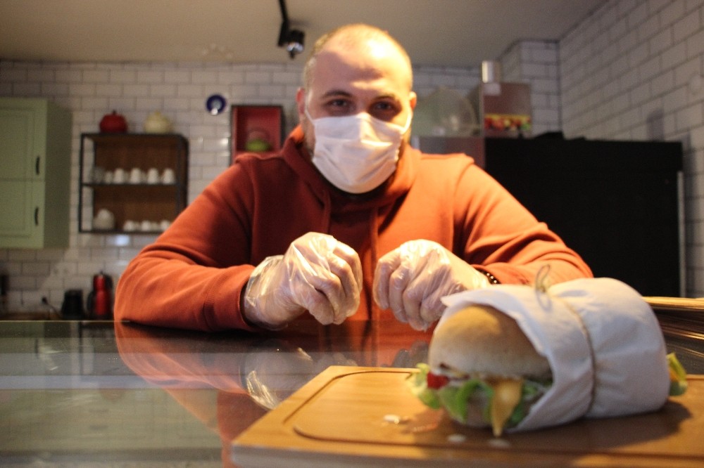 muzik susunca kendi isinin patronu oldu 2 ZjUXrD4E Müzik susunca, kendi işinin patronu oldu