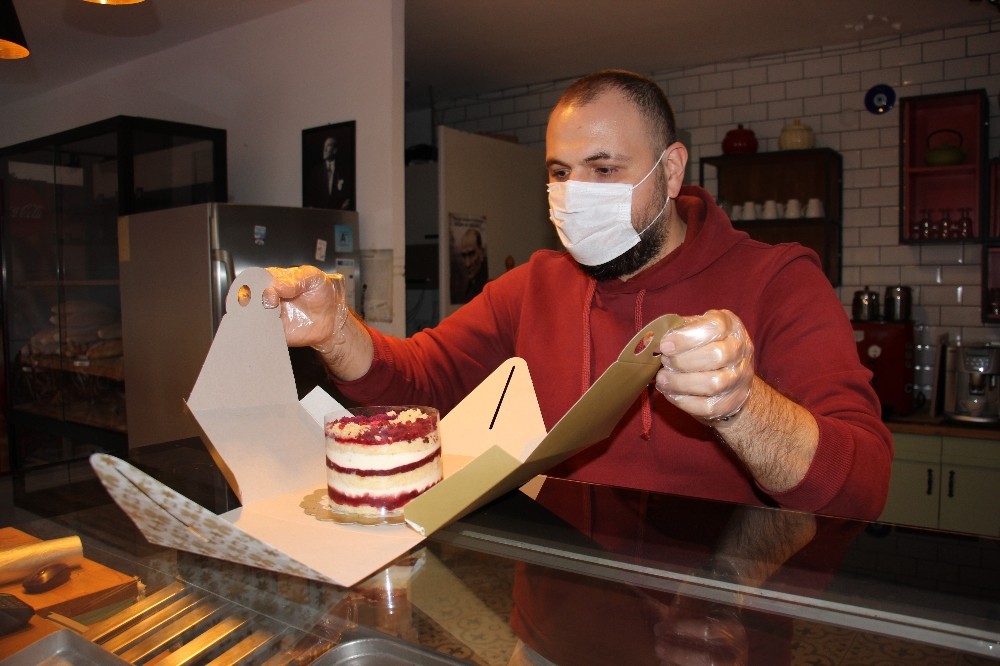 muzik susunca kendi isinin patronu oldu 4 4ras2mNu Müzik susunca, kendi işinin patronu oldu