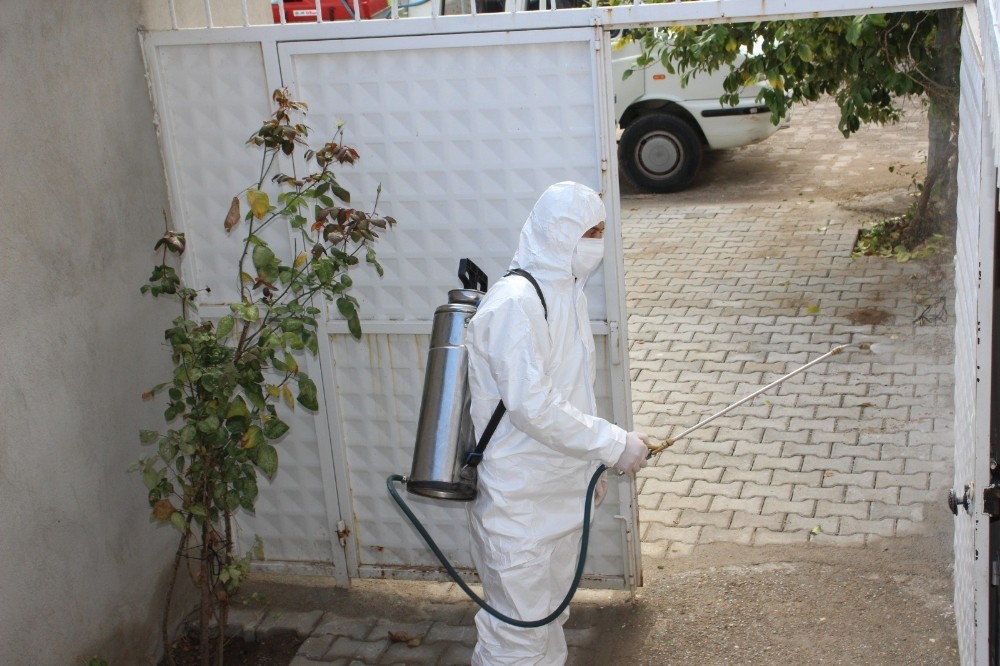nazillide pozitif ve temasli hastalarin evleri dezenfekte ediliyor 1 WwjNmlR7 Nazilli’de pozitif ve temaslı hastaların evleri dezenfekte ediliyor
