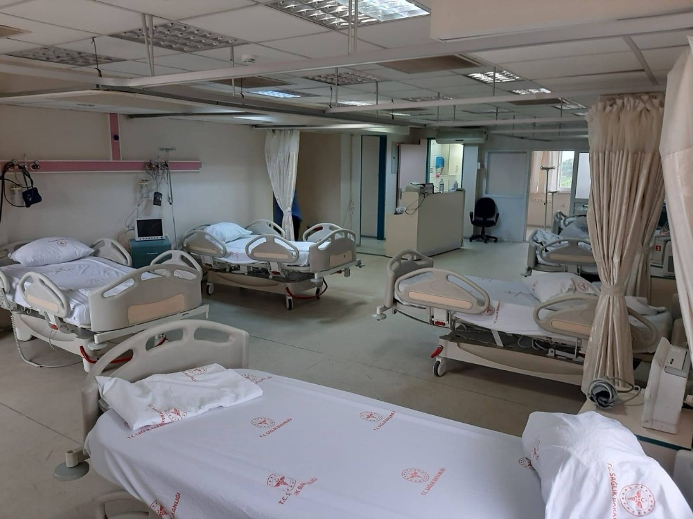 saglik muduru acikgoz cinedeki hastanede incelemede bulundu 2 NjQEOKbV Sağlık Müdürü Açıkgöz Çine’deki hastanede incelemede bulundu