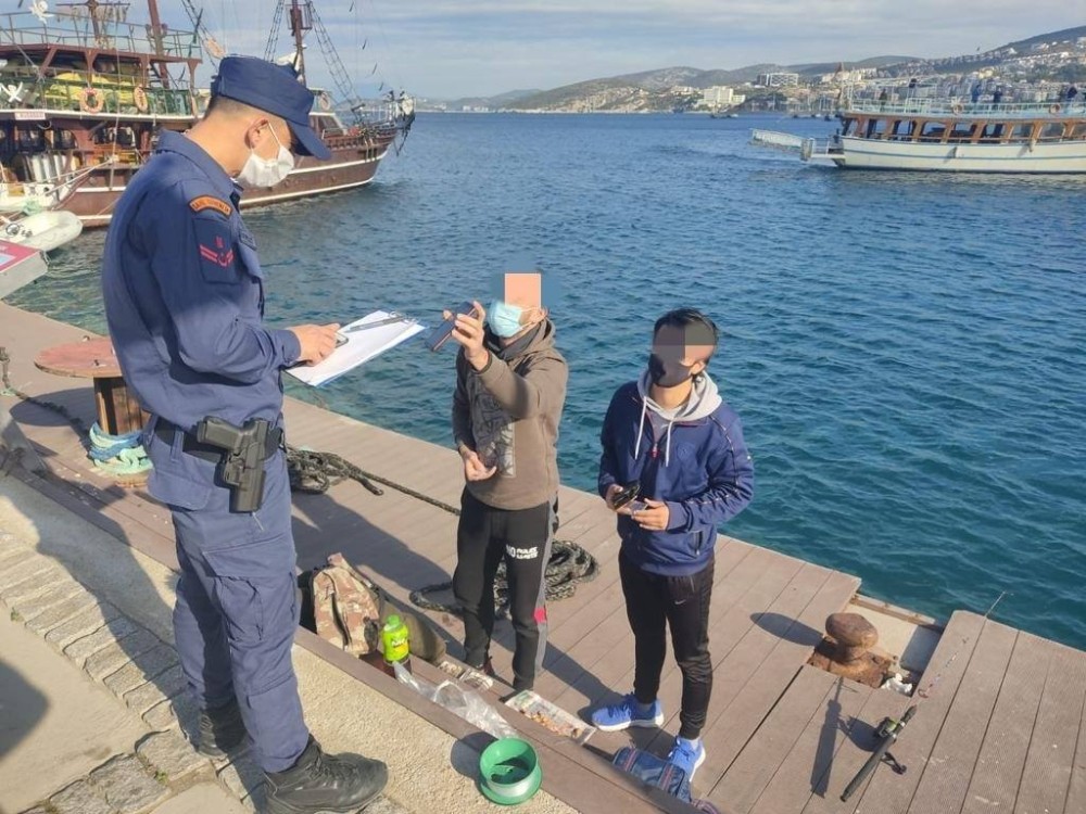 Sahil güvenlik ekiplerinden Kuşadası Körfezi’nde yılbaşı denetimi 9 sahil guvenlik ekiplerinden kusadasi korfezinde yilbasi denetimi 6 93nDTtyu Sahil güvenlik ekiplerinden Kuşadası Körfezi’nde yılbaşı denetimi