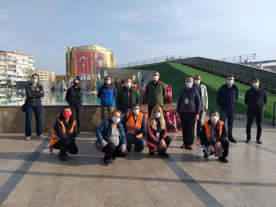 sokaga cikma kisitlamasinda aydindaki sokak hayvanlari yalniz birakilmadi 1 dsCIIXfQ Sokağa çıkma kısıtlamasında Aydın’daki sokak hayvanları yalnız bırakılmadı