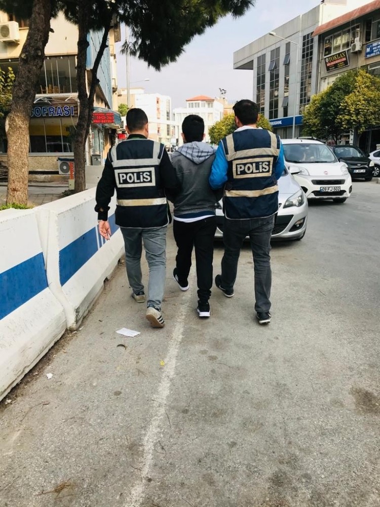 sokede isyerlerine dadanan hirsiz yakalandi 1 Lh6cPUhr Söke’de işyerlerine dadanan hırsız yakalandı