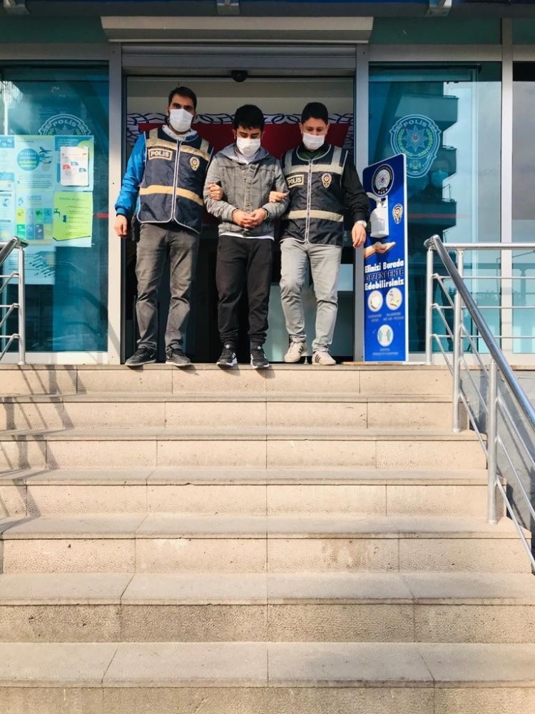 sokede isyerlerine dadanan hirsiz yakalandi 2 ztu7yYJy Söke’de işyerlerine dadanan hırsız yakalandı