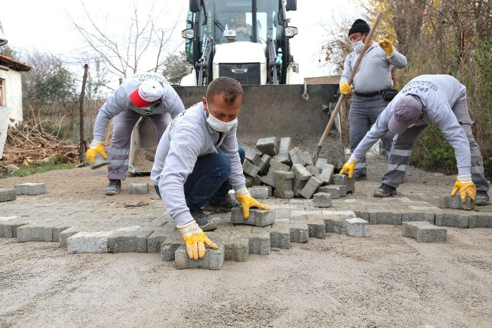 umurludaki yol calismalari vatandaslari memnun etti 2 qdAV7MqI Umurlu’daki yol çalışmaları vatandaşları memnun etti