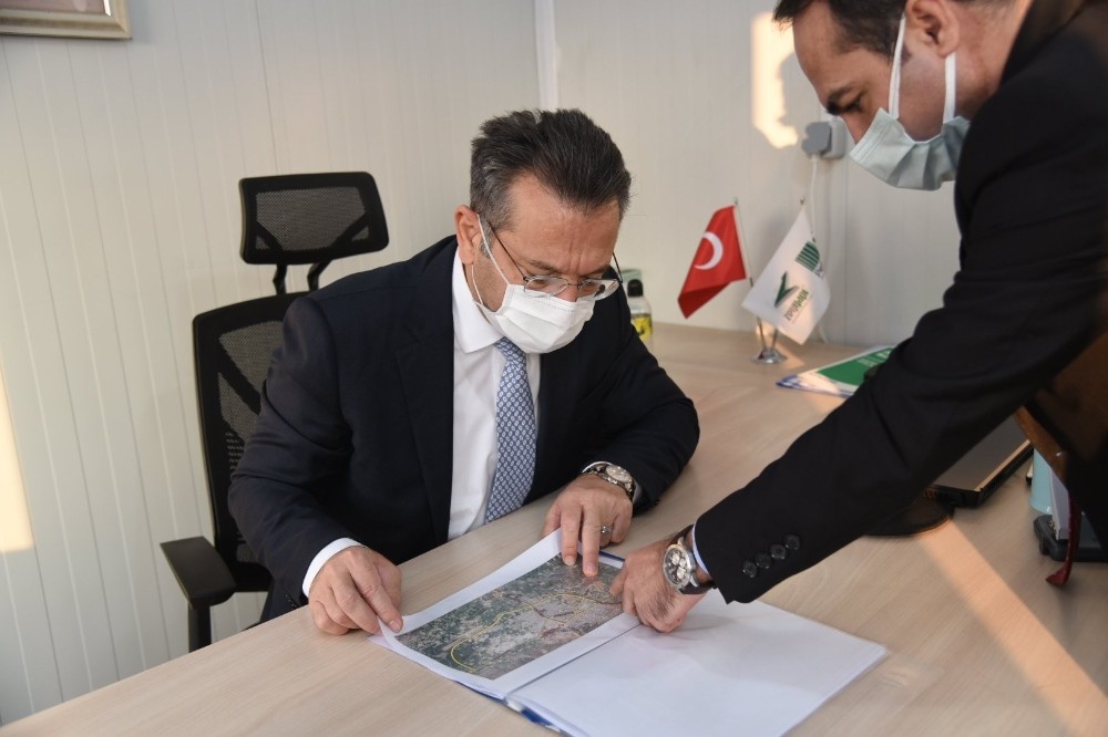 vali aksoy aydin sehir hastanesi yerlesim alaninda incelemelerde bulundu 2 kZtDwWer Vali Aksoy, Aydın Şehir Hastanesi yerleşim alanında incelemelerde bulundu