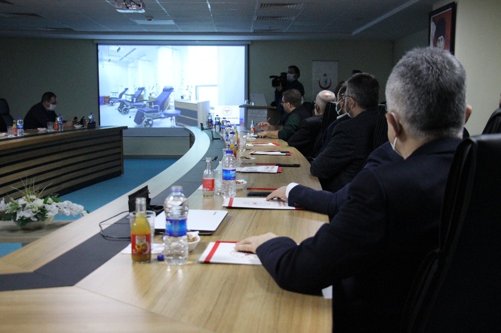 ak partili vekiller sehir hastanesinde incelemelerde bulundu 5 13IDgrCc AK Partili vekiller Şehir Hastanesi’nde incelemelerde bulundu