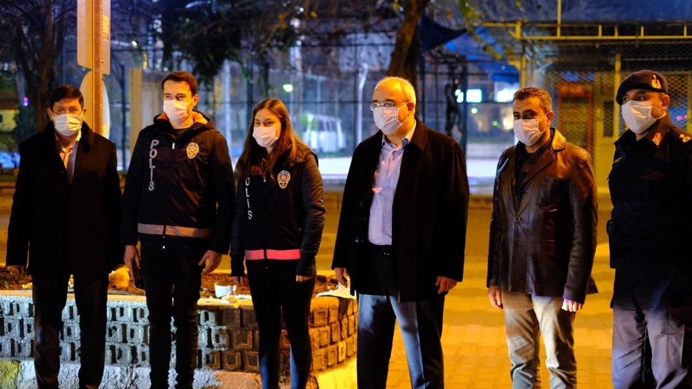 baskan ozcandan gorev basindakilere yilbasi surprizi 4 Başkan Özcan’dan görev başındakilere yılbaşı sürprizi