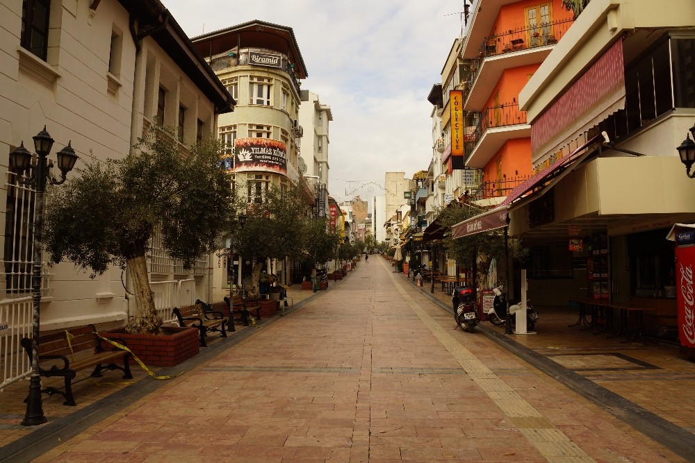 efeler diyari sessizligini korudu 11 Efeler diyarı sessizliğini korudu