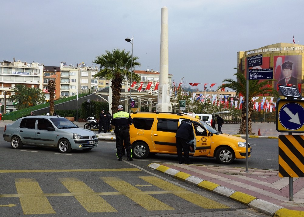 efelerde polis ekipleri denetimlerine devam ediyor 2 wOGRaGGU Efeler’de polis ekipleri denetimlerine devam ediyor