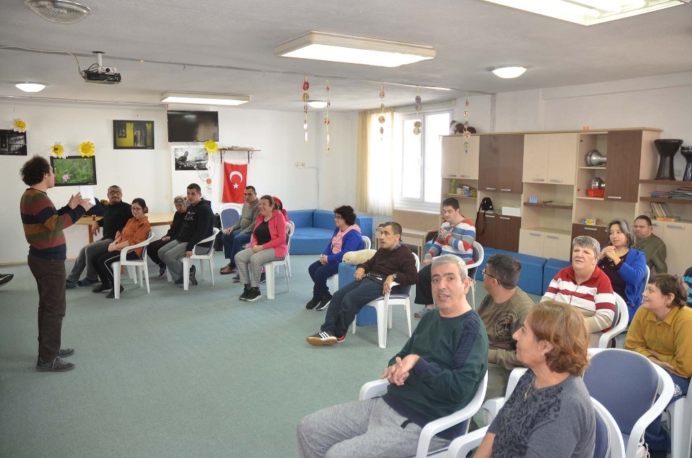 Kuşadası Belediye Tiyatrosu’na sosyal sorumluluk ödülü 2 kusadasi belediye tiyatrosuna sosyal sorumluluk odulu 2 ScBnQH4t Kuşadası Belediye Tiyatrosu’na sosyal sorumluluk ödülü