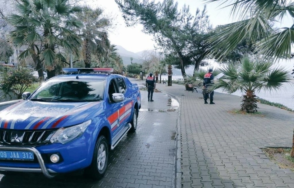 kusadasinda denetimler yilin ilk gunlerinde de suruyor 4 nP2UXLdA Kuşadası’nda denetimler yılın ilk günlerinde de sürüyor