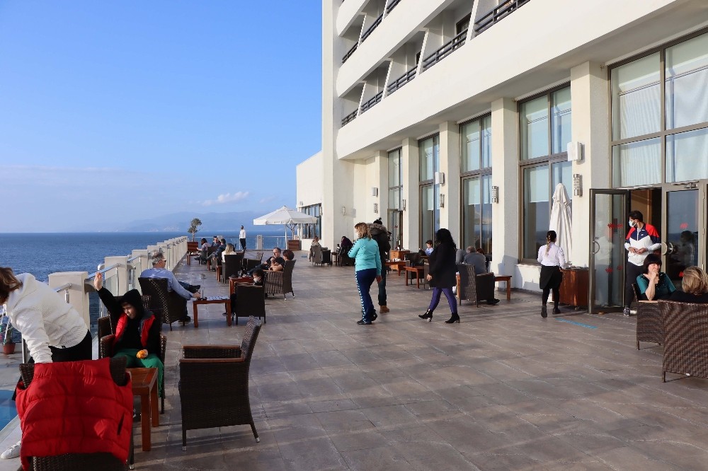 Kuşadası’ndan yeni yılın ilk günü izolasyonlu tatil manzaraları 1 kusadasindan yeni yilin ilk gunu izolasyonlu tatil manzaralari 1 nAplz3DY Kuşadası’ndan yeni yılın ilk günü izolasyonlu tatil manzaraları