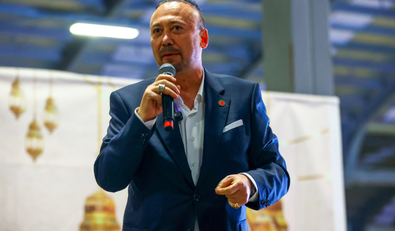 ozkan-yalim-usak-belediye-baskani