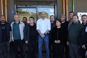 Zencirci’den Sert Tepki- Kurşunlanan Mağaza Önünde Net Mesaj “Çalışmaya Devam Ederiz”